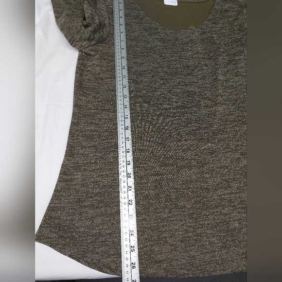 Caramely Pullover Sweater Large Olive Green Shimmering MADE IN CANADA - Picture 7 of 8